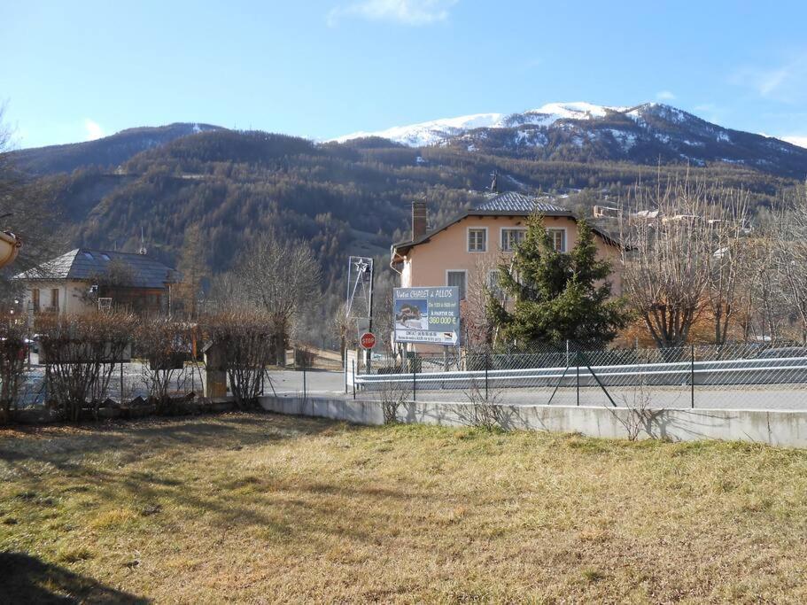Le Picoulet : Appartement Tout Confort Coeur De Village Allos Eksteriør bilde